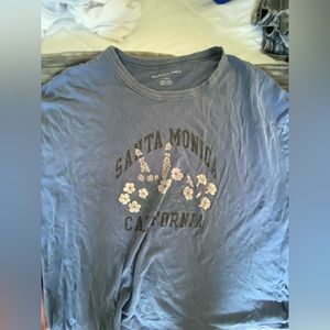 American eagle graphic oversized graphic T-shirt. Size large.